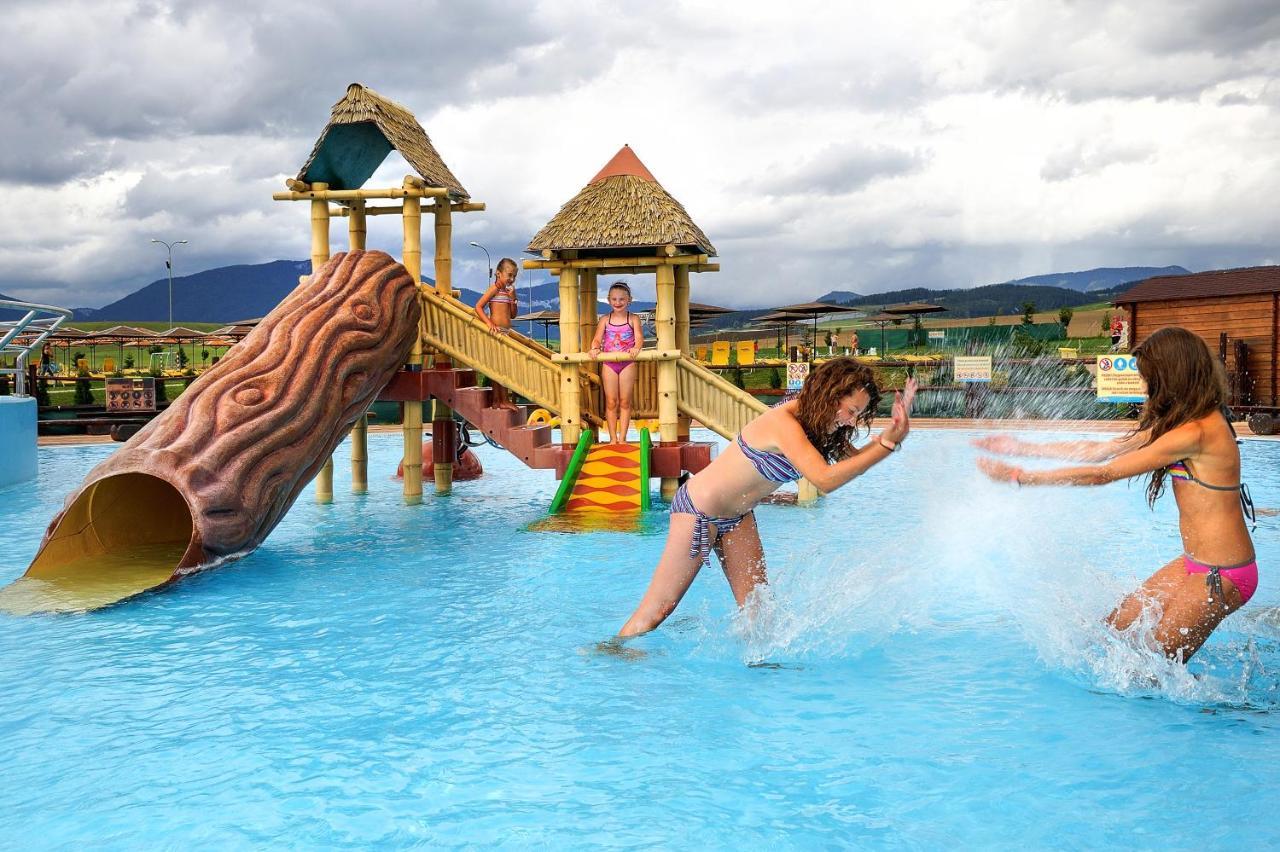 Chatka Aqua440 Tatralandia Liptovský Mikuláš Exteriör bild