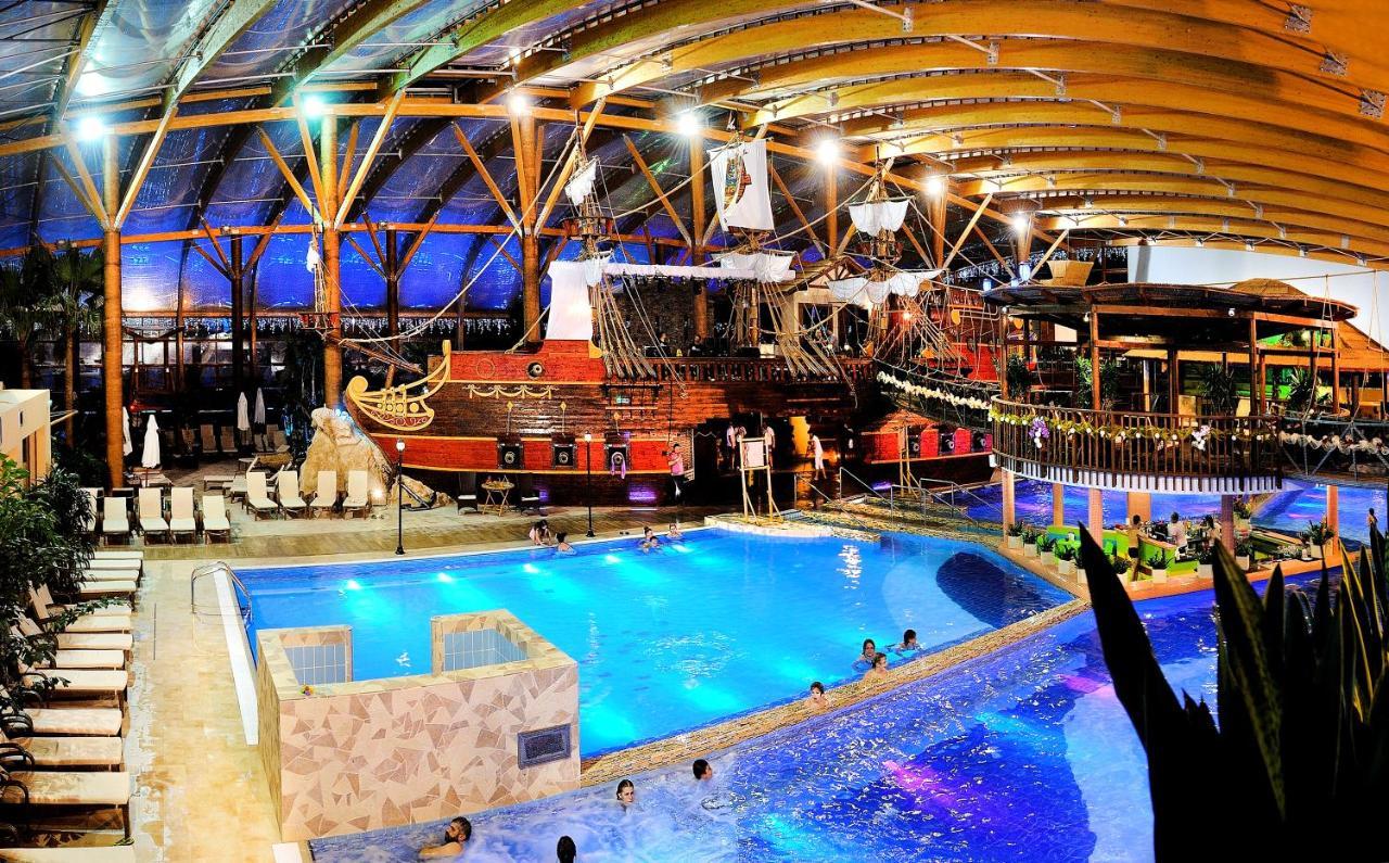 Chatka Aqua440 Tatralandia Liptovský Mikuláš Exteriör bild