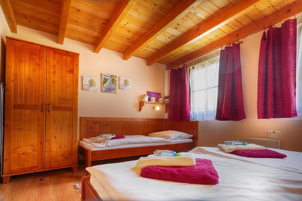 Chatka Aqua440 Tatralandia Liptovský Mikuláš Exteriör bild